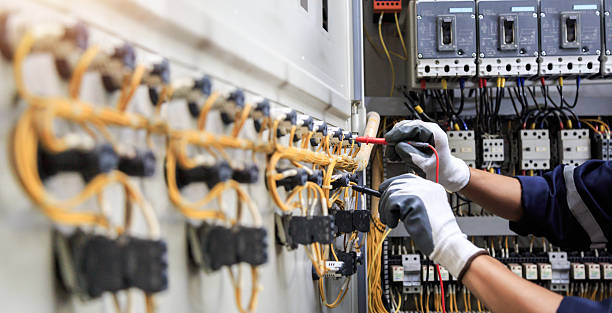 Professional Electrician technician working in Athena, OR